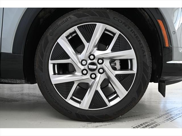 new 2025 Cadillac OPTIQ car, priced at $55,015