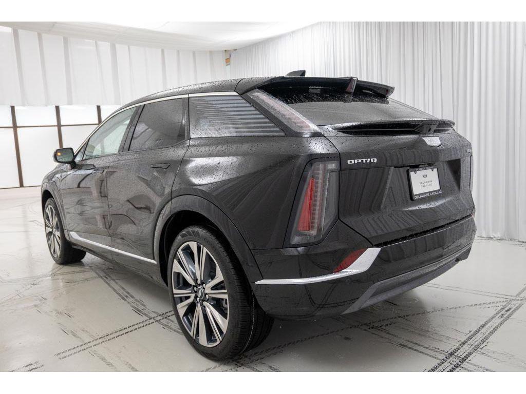 new 2025 Cadillac OPTIQ car, priced at $58,390