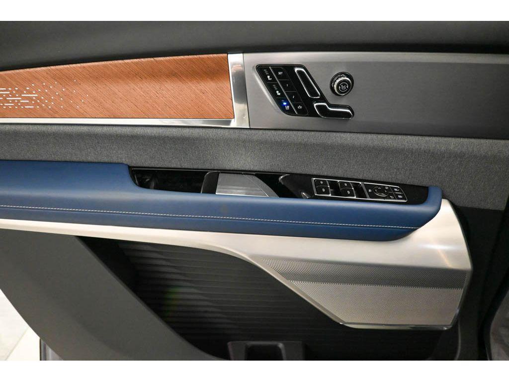 new 2026 Cadillac VISTIQ car, priced at $95,715