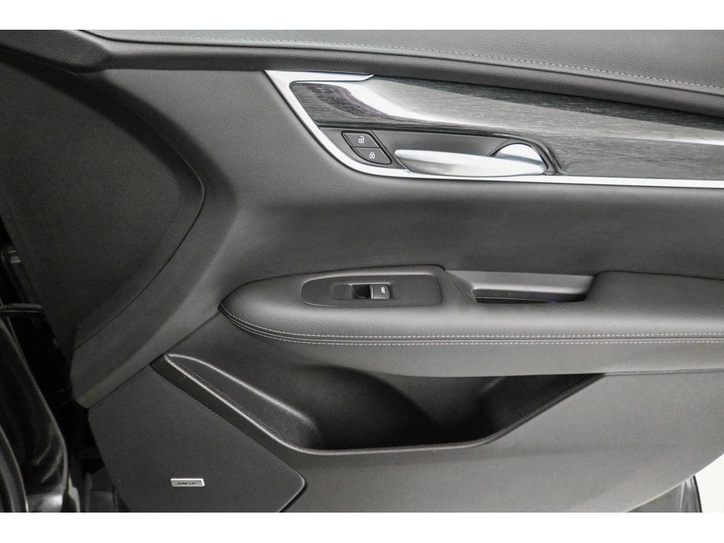 used 2022 Cadillac XT5 car, priced at $31,765
