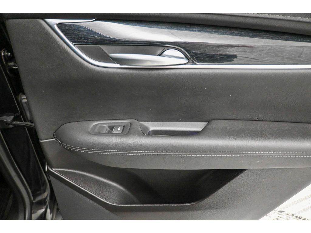 used 2022 Cadillac XT5 car, priced at $31,765