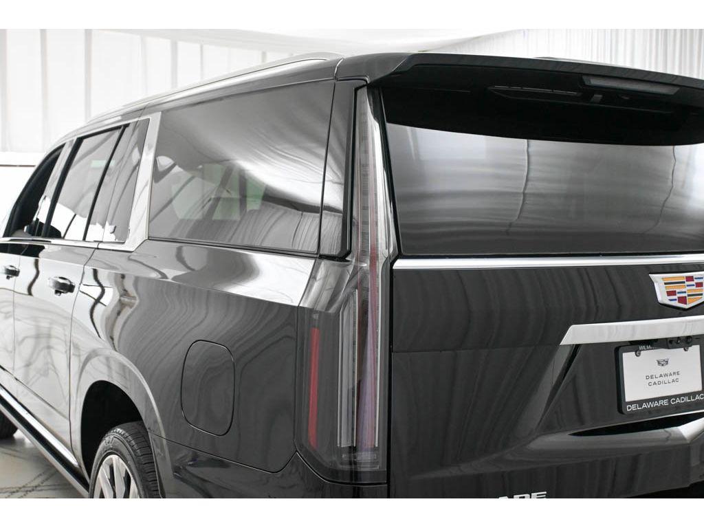 new 2026 Cadillac Escalade ESV car, priced at $124,655