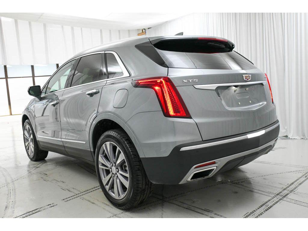 used 2024 Cadillac XT5 car, priced at $39,994