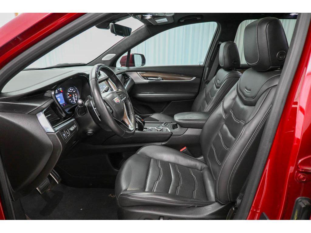 used 2023 Cadillac XT6 car, priced at $39,555