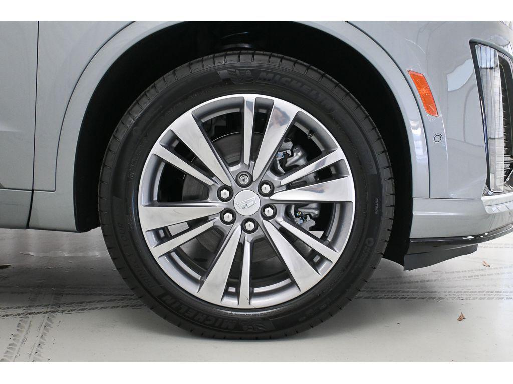 new 2025 Cadillac XT6 car, priced at $60,740
