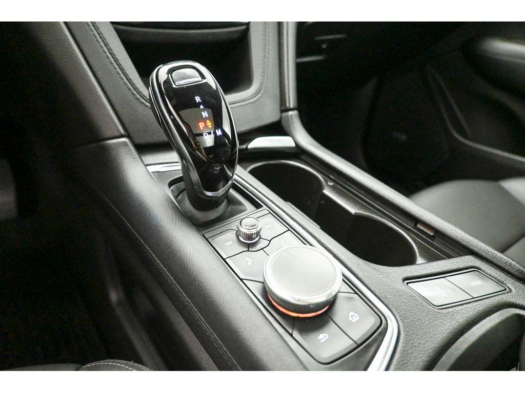 used 2022 Cadillac XT5 car, priced at $30,925