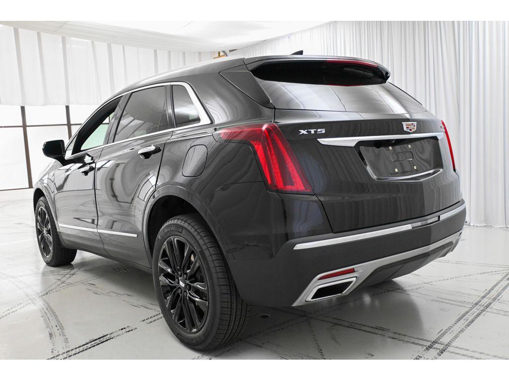 used 2022 Cadillac XT5 car, priced at $30,925