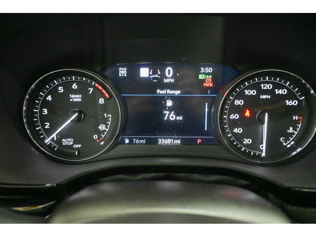 used 2024 Cadillac XT5 car, priced at $39,992