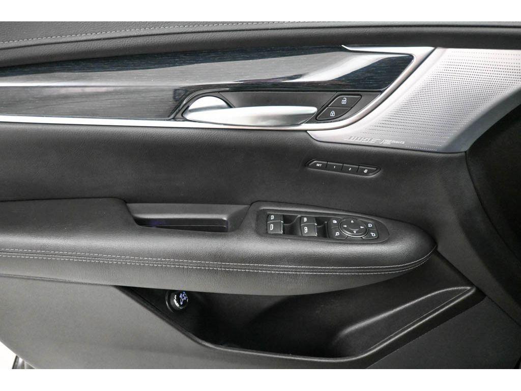 used 2024 Cadillac XT5 car, priced at $39,992