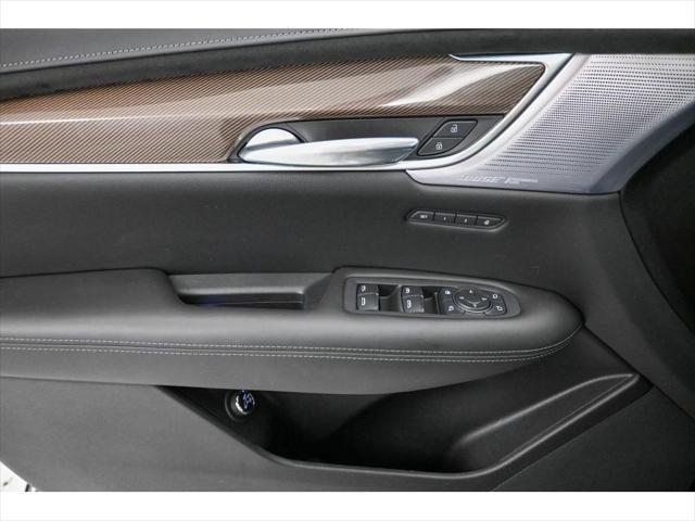 used 2022 Cadillac XT5 car, priced at $40,925