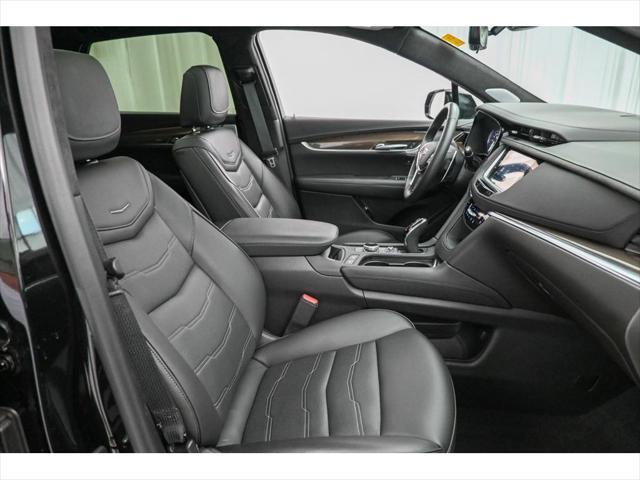 used 2022 Cadillac XT5 car, priced at $40,925