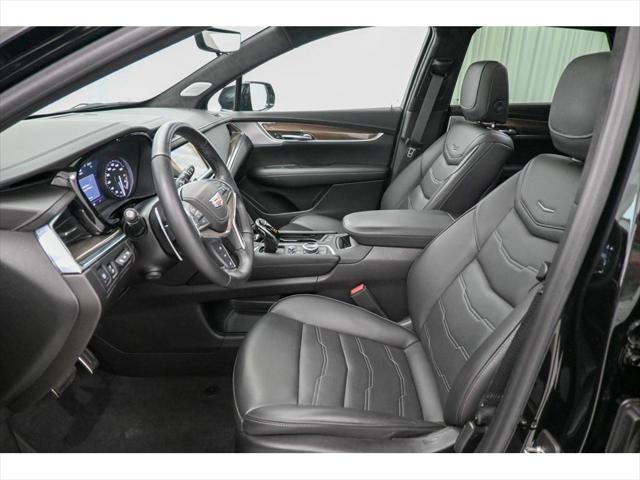 used 2022 Cadillac XT5 car, priced at $40,925