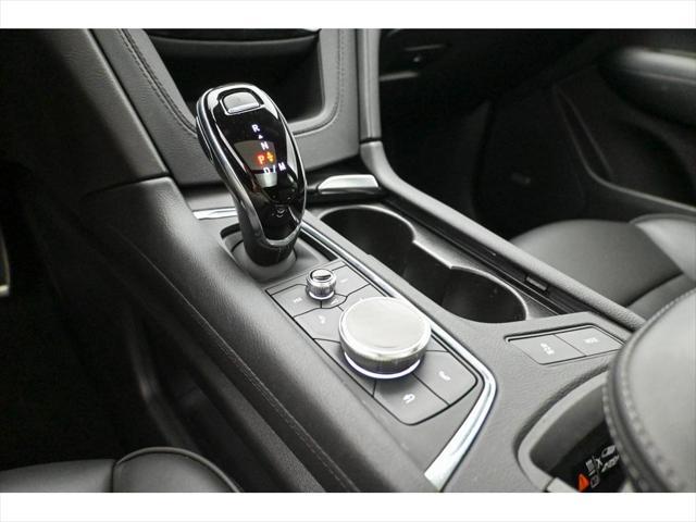 used 2022 Cadillac XT5 car, priced at $40,925