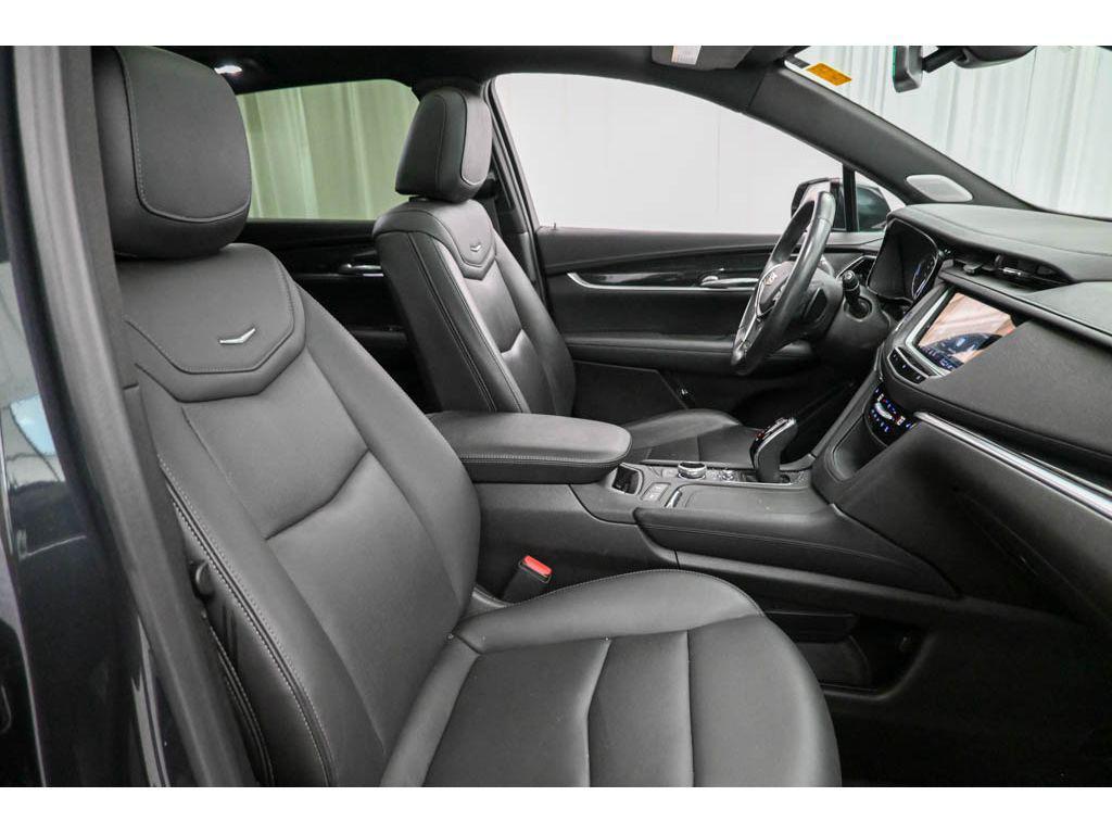 used 2021 Cadillac XT5 car, priced at $23,099