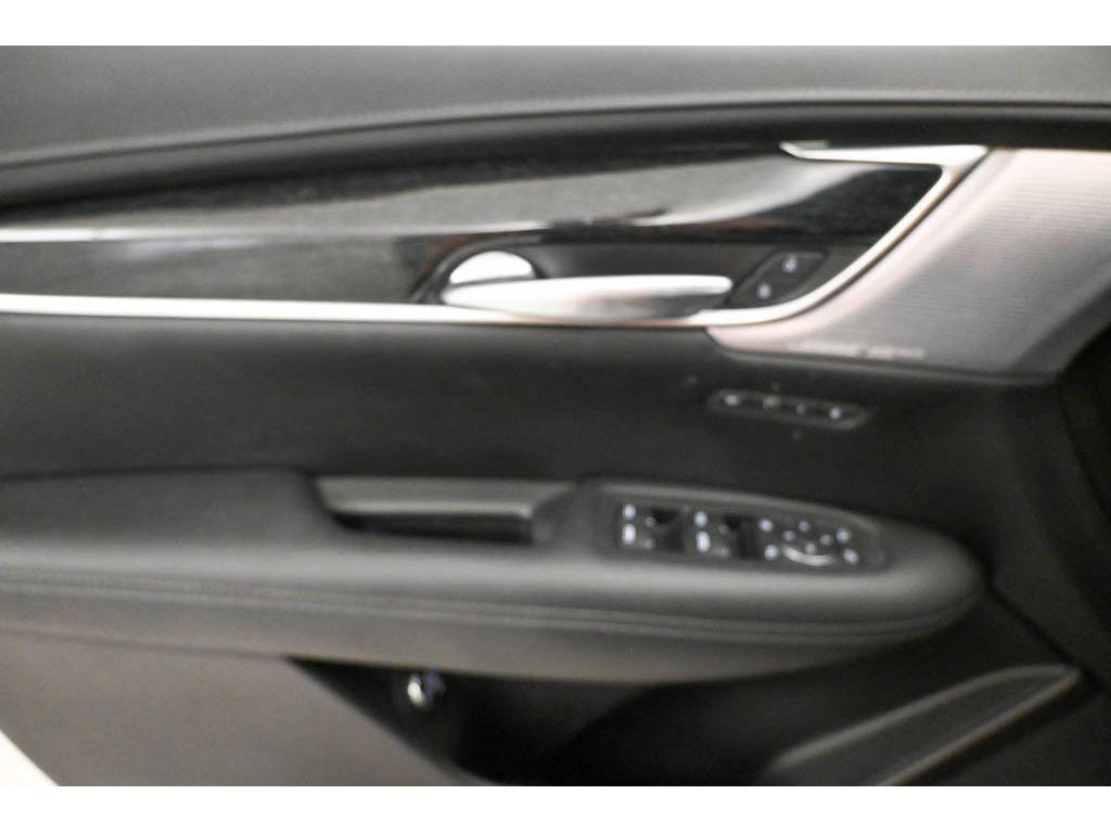 used 2021 Cadillac XT5 car, priced at $23,099