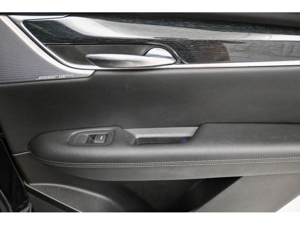 used 2021 Cadillac XT5 car, priced at $23,099