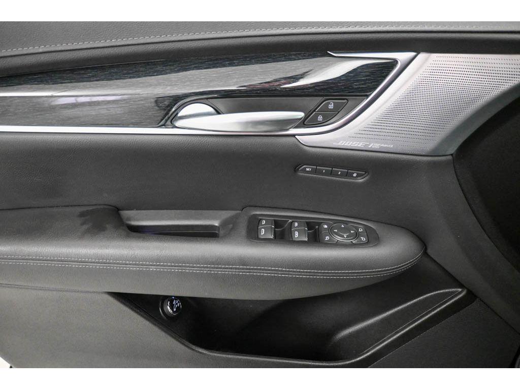 used 2023 Cadillac XT5 car, priced at $34,992