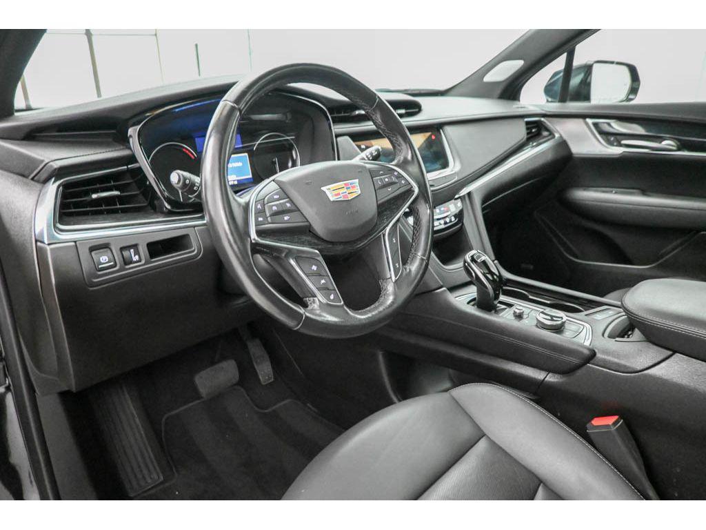 used 2023 Cadillac XT5 car, priced at $34,992