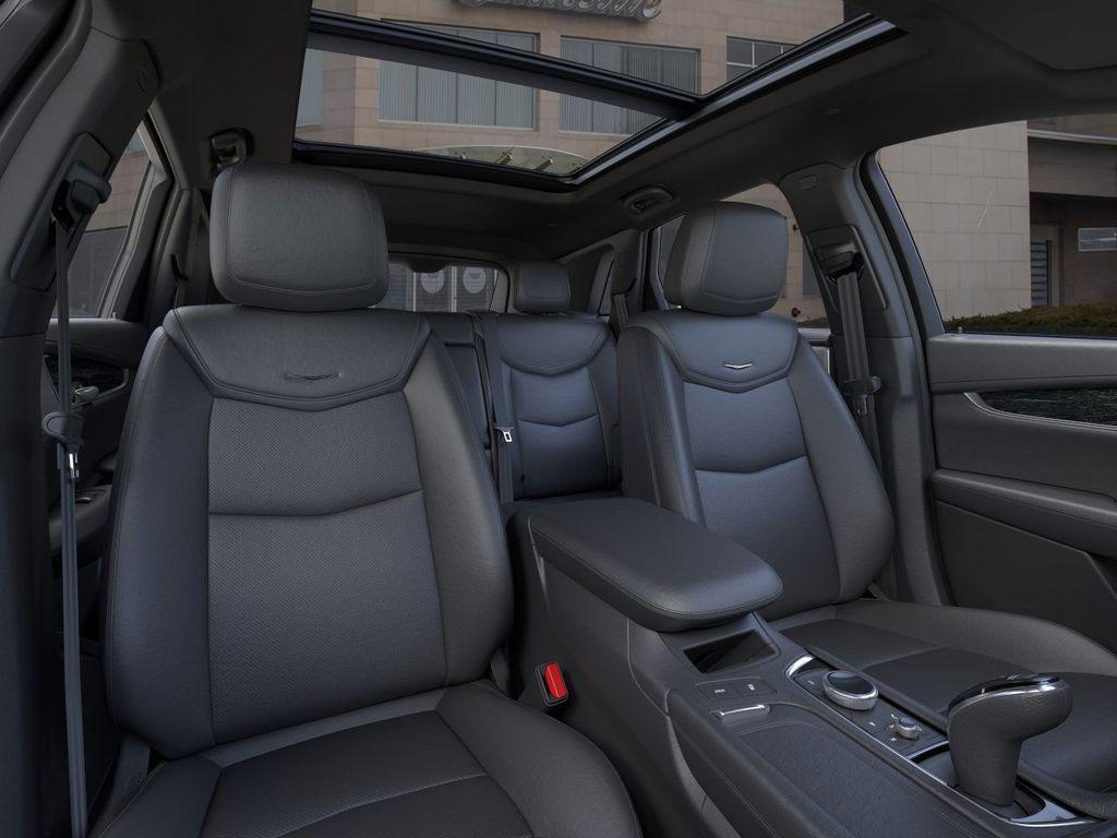 new 2025 Cadillac XT5 car, priced at $51,115