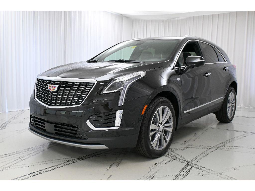 new 2025 Cadillac XT5 car, priced at $60,490