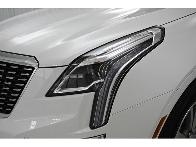 new 2025 Cadillac XT5 car, priced at $58,490