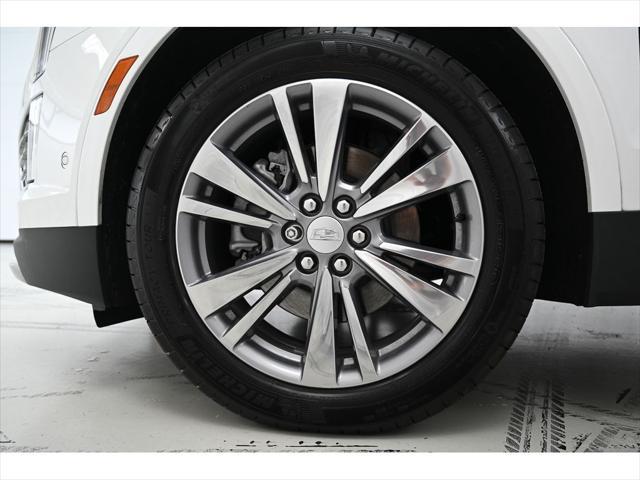 new 2025 Cadillac XT5 car, priced at $58,490