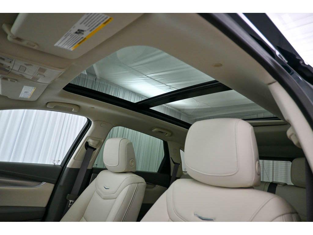 new 2025 Cadillac XT5 car, priced at $54,715