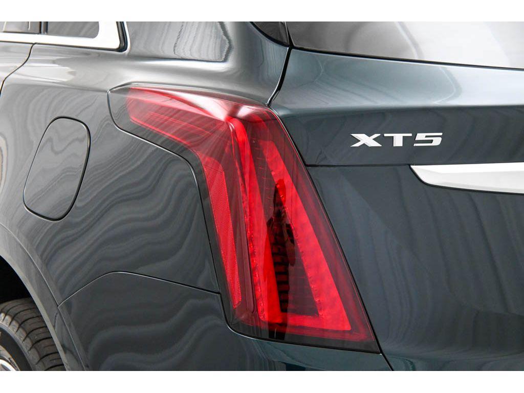 new 2025 Cadillac XT5 car, priced at $54,715