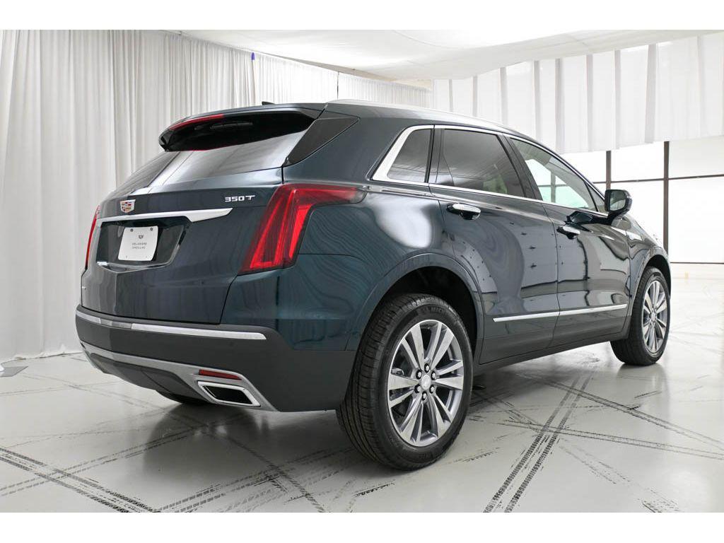 new 2025 Cadillac XT5 car, priced at $54,715
