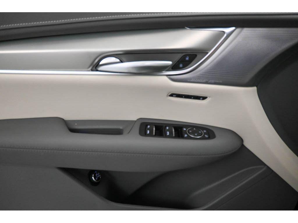 new 2025 Cadillac XT5 car, priced at $54,715