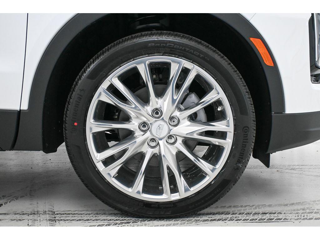 new 2025 Cadillac XT4 car, priced at $55,800