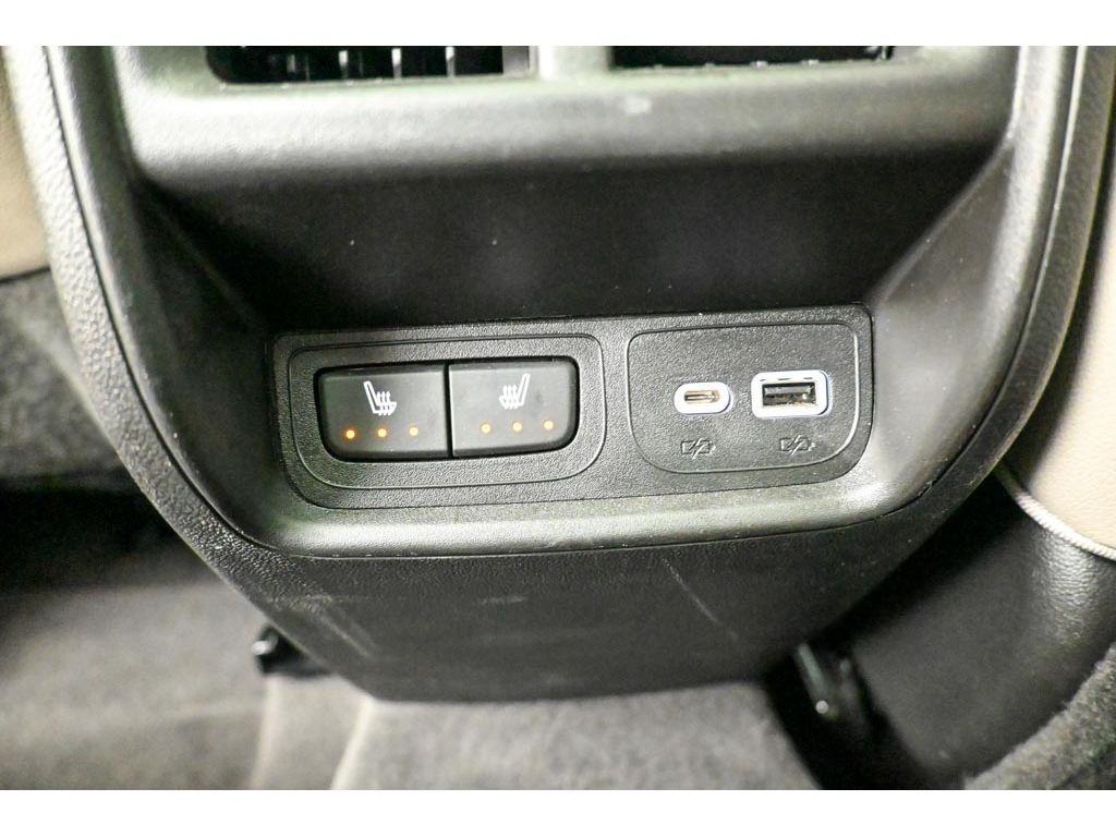 used 2023 Cadillac XT4 car, priced at $25,393