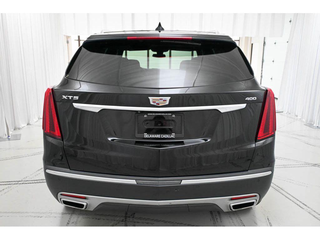 used 2022 Cadillac XT5 car, priced at $32,315