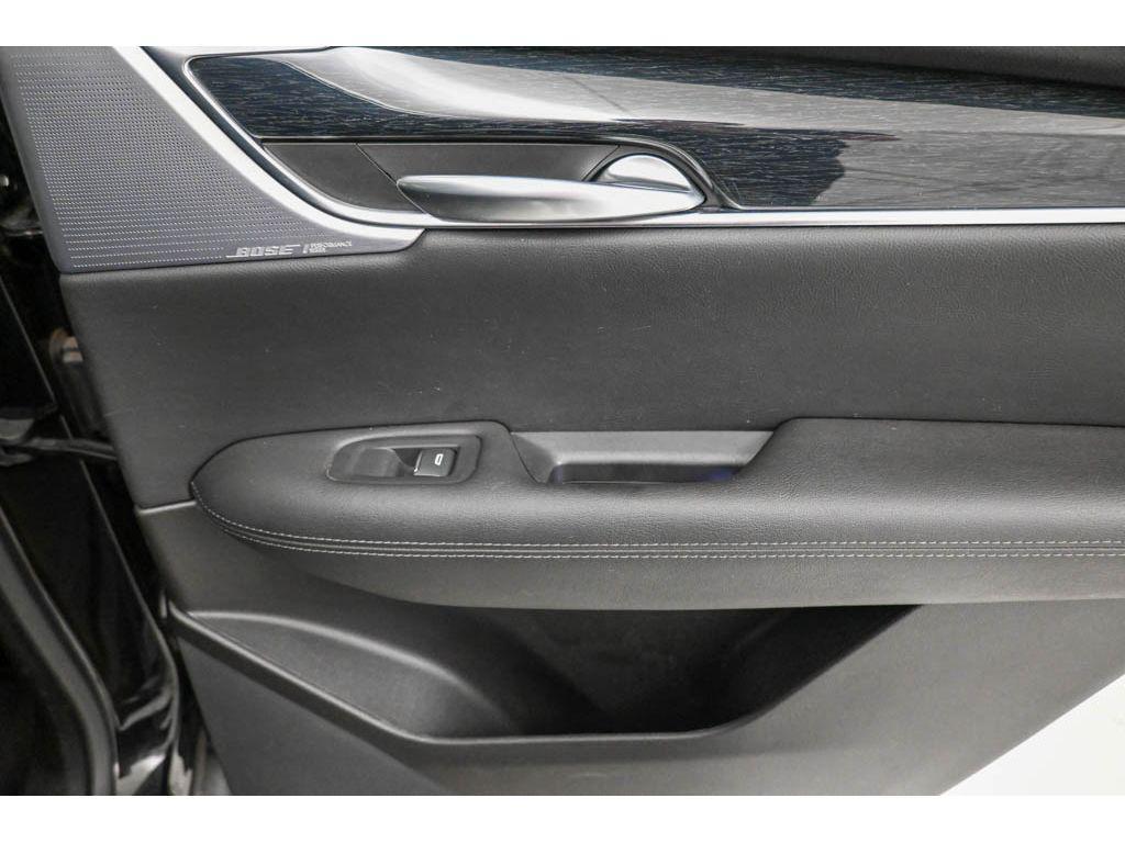 used 2022 Cadillac XT5 car, priced at $32,315