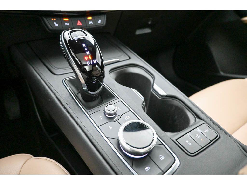 used 2024 Cadillac XT4 car, priced at $32,622