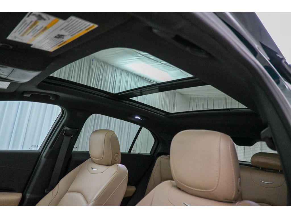 used 2024 Cadillac XT4 car, priced at $32,622