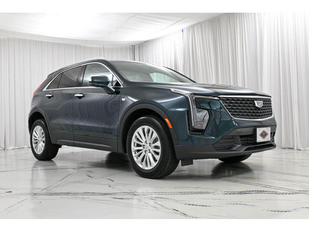 used 2024 Cadillac XT4 car, priced at $32,622