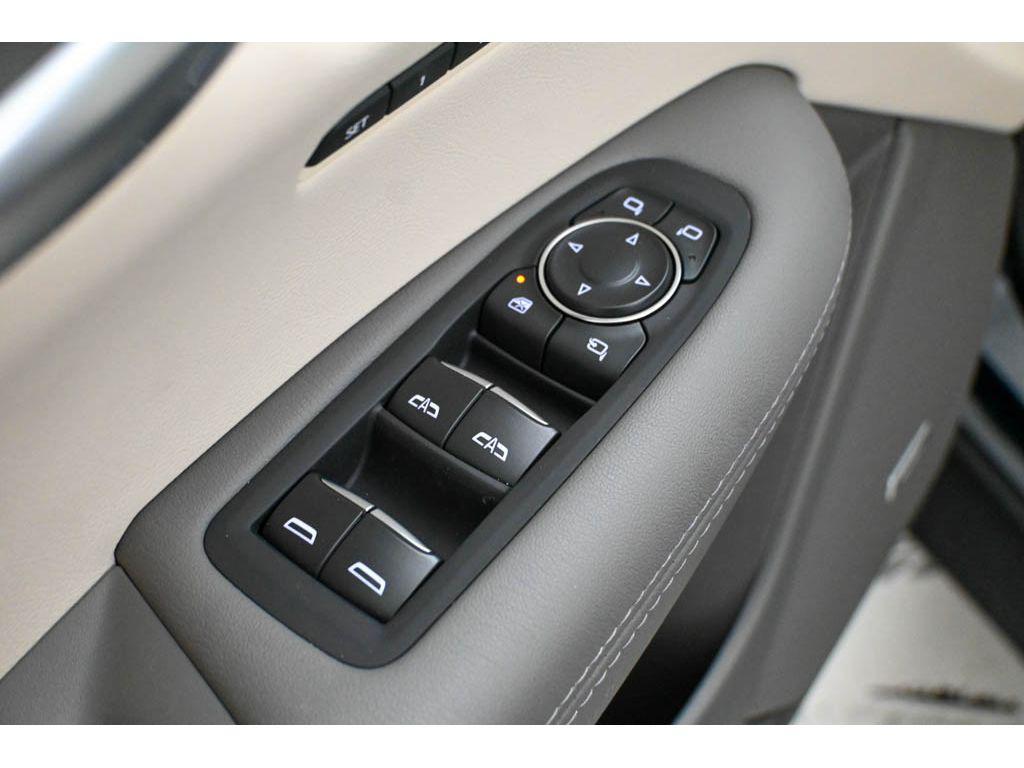 used 2025 Cadillac XT5 car, priced at $50,115