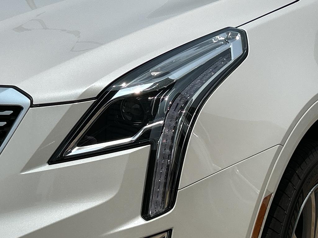 new 2025 Cadillac XT5 car, priced at $61,090