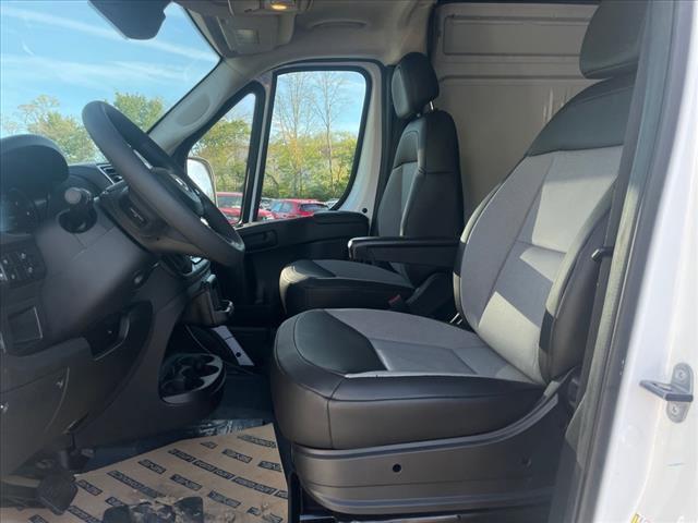 new 2024 Ram ProMaster 2500 car, priced at $44,896