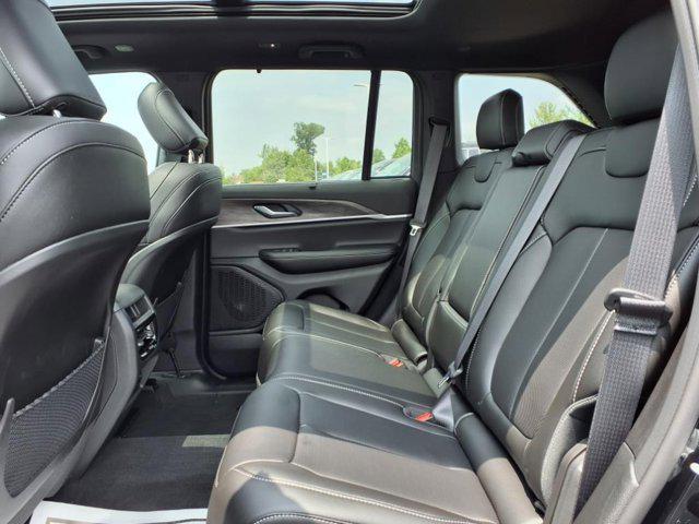 new 2025 Jeep Grand Cherokee car, priced at $49,596