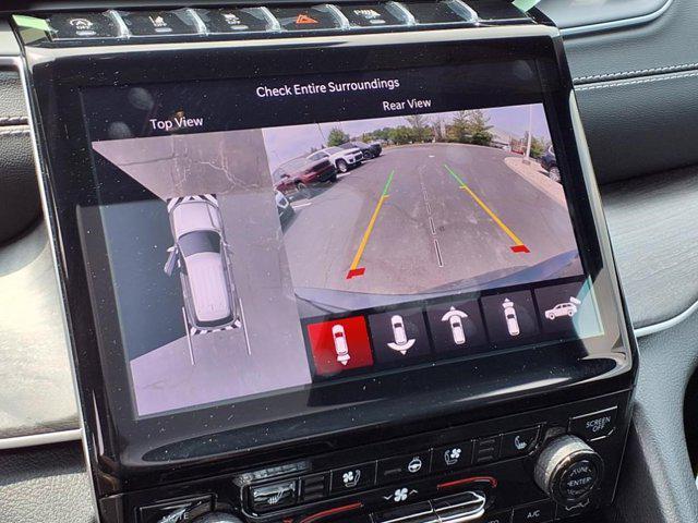 new 2025 Jeep Grand Cherokee car, priced at $49,596