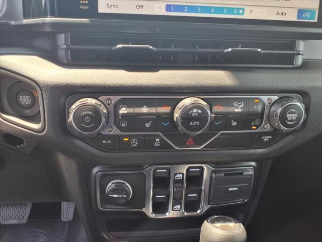 new 2025 Jeep Wrangler car, priced at $45,831