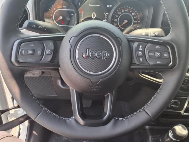 new 2025 Jeep Wrangler car, priced at $45,831