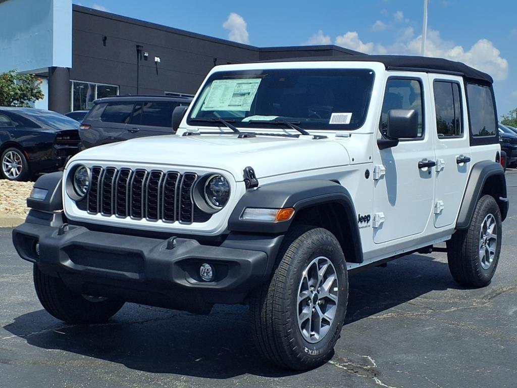 new 2025 Jeep Wrangler car, priced at $46,316