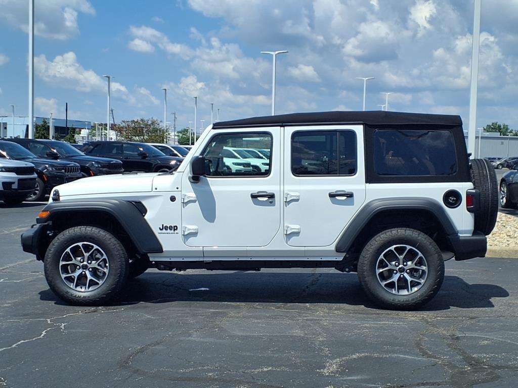 new 2025 Jeep Wrangler car, priced at $46,316
