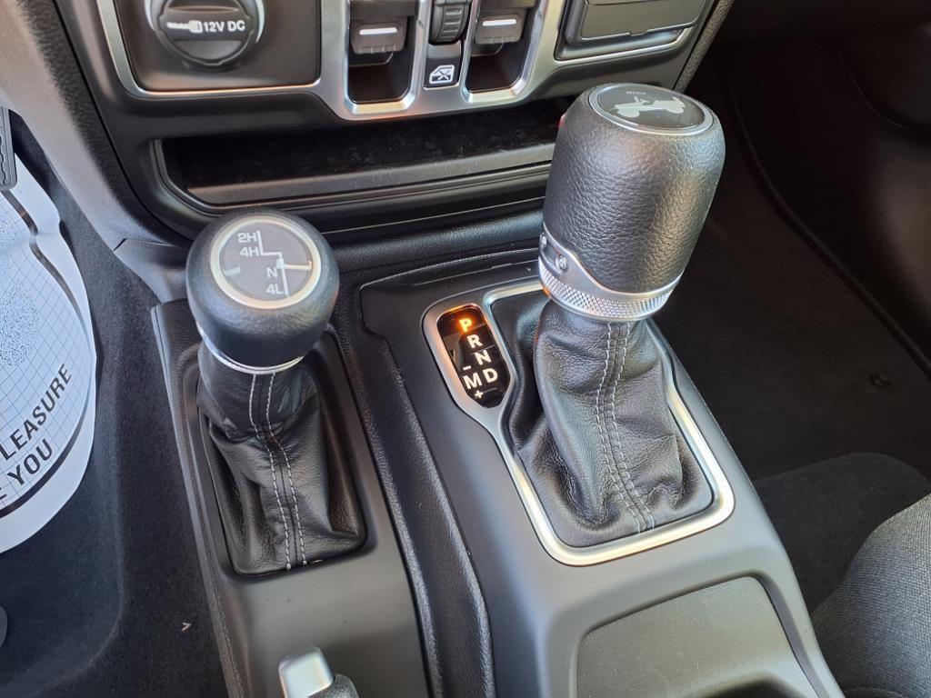 new 2025 Jeep Wrangler car, priced at $47,599