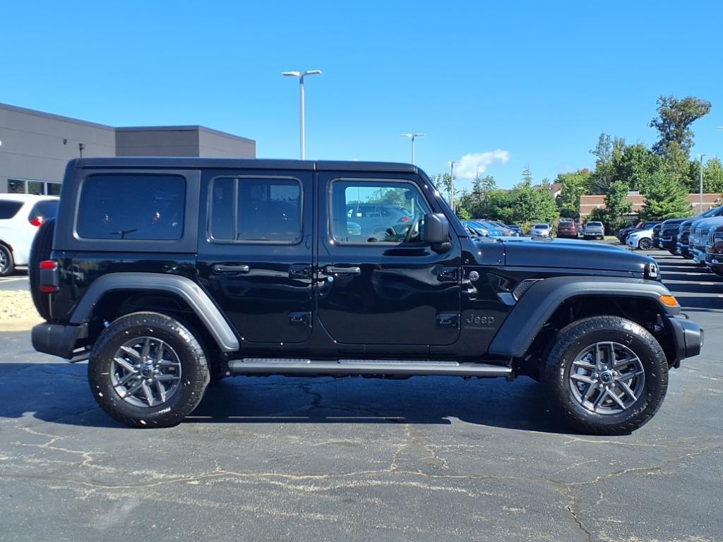 new 2025 Jeep Wrangler car, priced at $47,599