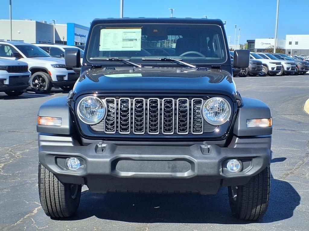 new 2025 Jeep Wrangler car, priced at $47,599