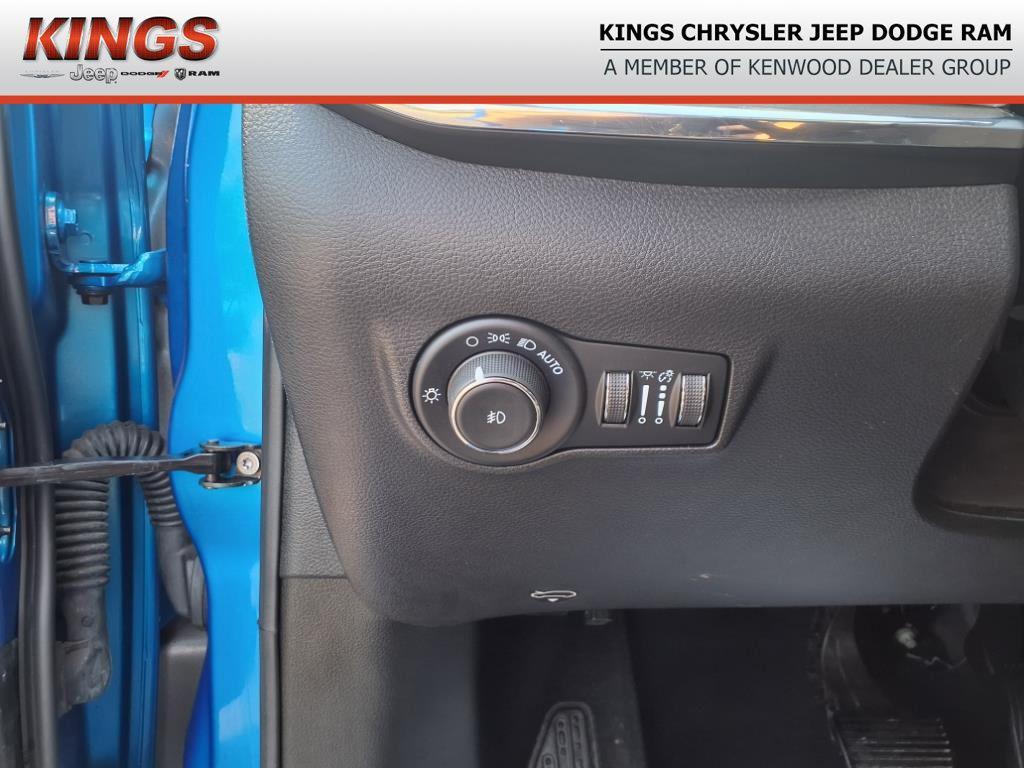 used 2022 Jeep Compass car, priced at $25,009